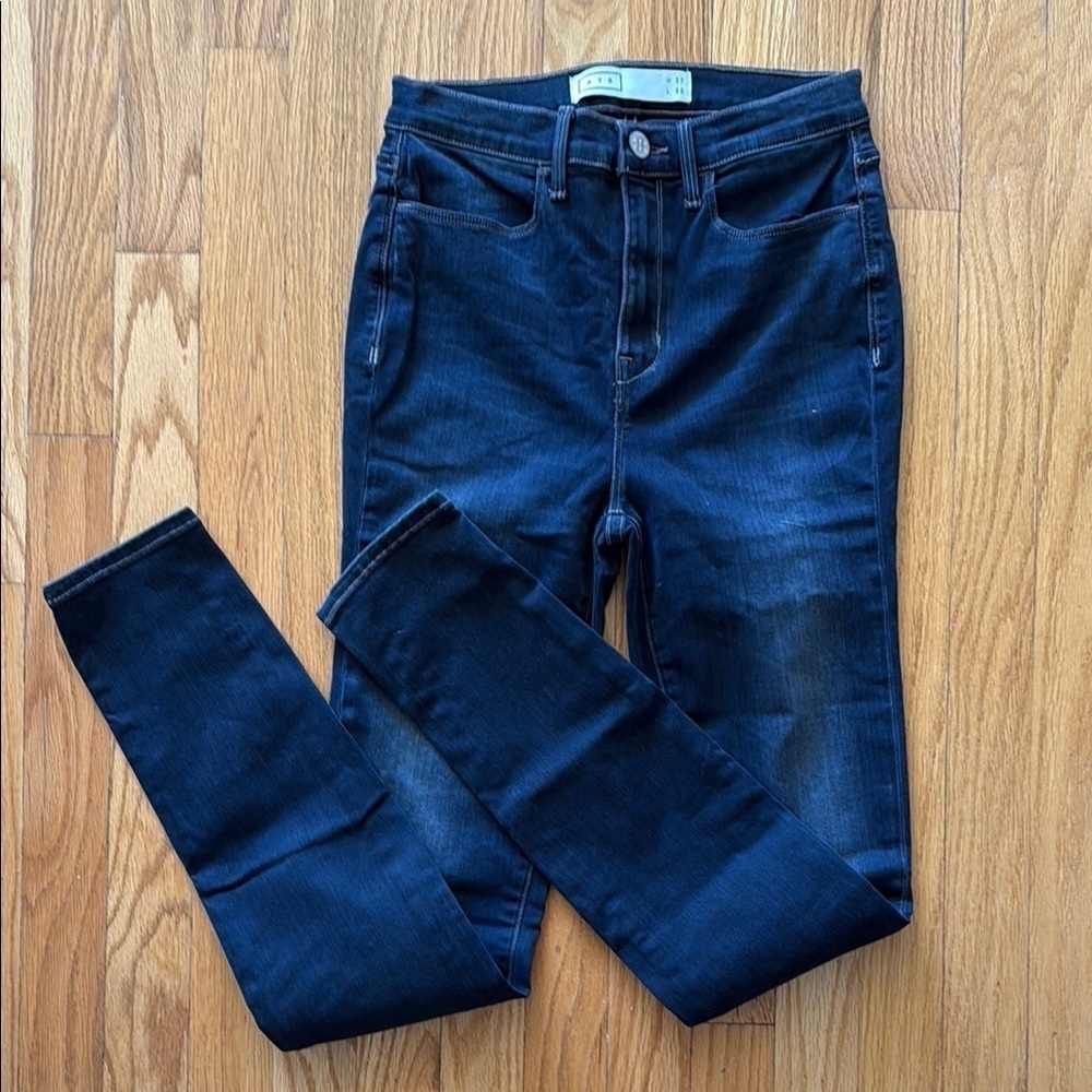 AYR sz 27x30 Hi-Rise Skinny Jean Dark Blue great pre owned condition